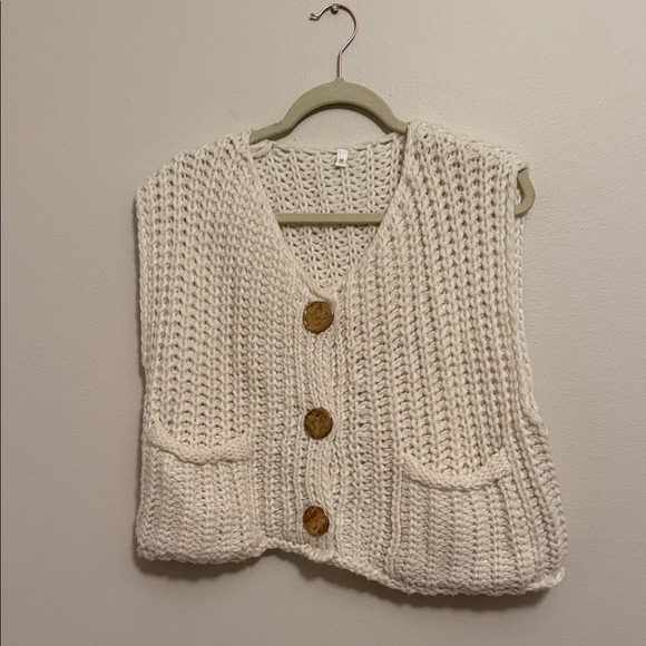 Amazon Tops - Amazon Women's V-Neck Knit Vest - Cream